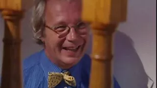 Хар үстэй, тарган ээж, улбар шар үстэй охин fucked залуу залуу