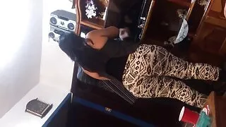 Залуу галзуугийн хатуу илжиг хүлцэнгүй slut нь Түүний зөвшөөрөл