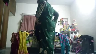 Хүү fucks Халуун ээж нь илжиг, cums дээр түүний pantyhose