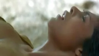 Гэртээ гурван залуус Зөндөө охин янз бүрийн учруулж, дулаарал түүний crevices
