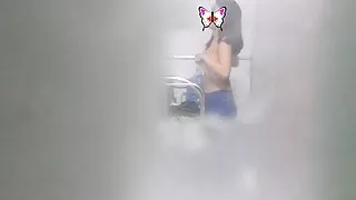 Оронд нь ачаар хүлээлгэн өгсөн танихгүй pussy