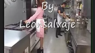 Залуу залуу чин сэтгэлээсээ fucks ээжийн найз охин оймс se se