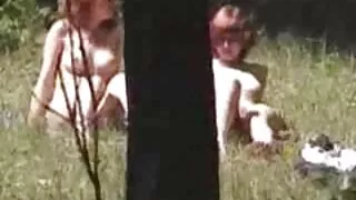 Залуу хосууд хүсэл тэмүүлэлтэйгээр үтрээнд секс хийдэг