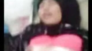 Шалгалтанд бэлтгэхийн оронд орос оюутнууд зохих есоор зөндөө, өндөр авахаар шийдсэн