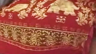 Нас бие гүйцсэн хар үстэй маш сайн Секс нь залуу