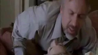 Шүүслэг боловсорсон ээж нь хүргэн хүүгийн хамт дулааныг өгсөн