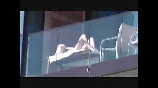 ОХУ-ын Хар үстэй өгсөн гүн blowjob, хайр найргүй fucked гургалдай